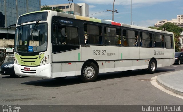 Viação Rubanil B73137 na cidade de Rio de Janeiro, Rio de Janeiro, Brasil, por Gabriel Peclat. Número da foto: #4022812.