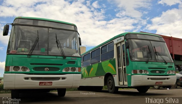 Ônibus Particulares 005963 na cidade de Brazlândia, Distrito Federal, Brasil, por Thiago Silva . Número da foto: #4025824.