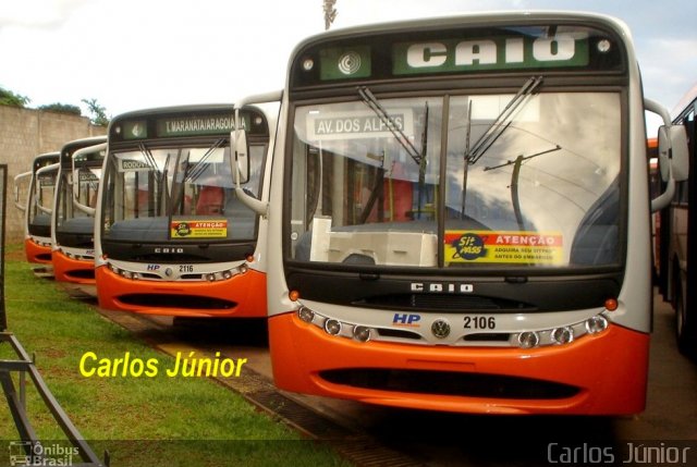 HP Transportes Coletivos 2106 na cidade de Goiânia, Goiás, Brasil, por Carlos Júnior. Número da foto: #4025426.