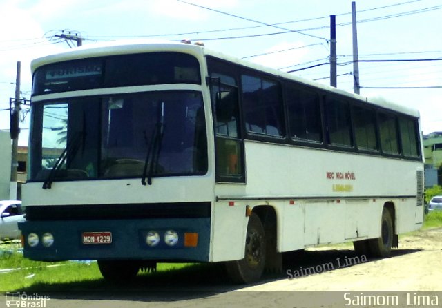 Ônibus Particulares 4209 na cidade de Vila Velha, Espírito Santo, Brasil, por Saimom  Lima. Número da foto: #4028375.