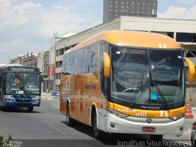 UTIL - União Transporte Interestadual de Luxo  13004 na cidade de Rio de Janeiro, Rio de Janeiro, Brasil, por Jonathan Silva Figueiredo. Número da foto: #4030048.