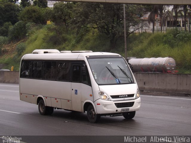 Ônibus Particulares 3999 na cidade de Barueri, São Paulo, Brasil, por Michael Alberto Vieira. Número da foto: #4029096.