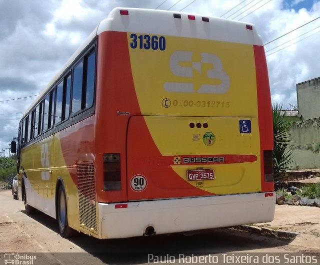 Expresso Montalvânia 31360 na cidade de Montalvânia, Minas Gerais, Brasil, por Paulo Roberto Teixeira dos Santos. Número da foto: #3968384.