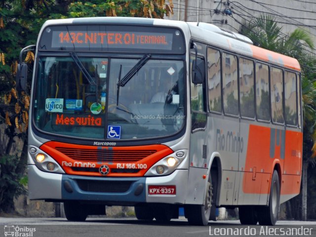 Transturismo Rio Minho RJ 166.100 na cidade de Niterói, Rio de Janeiro, Brasil, por Leonardo Alecsander. Número da foto: #3968259.