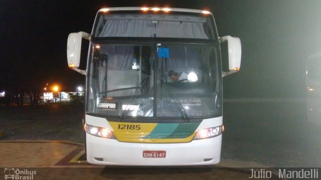 Empresa Gontijo de Transportes 12185 na cidade de Manhuaçu, Minas Gerais, Brasil, por Júlio  Mandelli. Número da foto: #3973626.