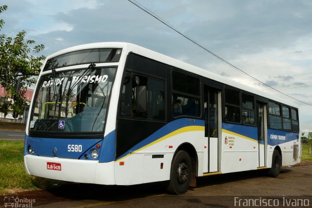 Rápido Turismo 5580 na cidade de Assis, São Paulo, Brasil, por Francisco Ivano. Número da foto: #3975583.