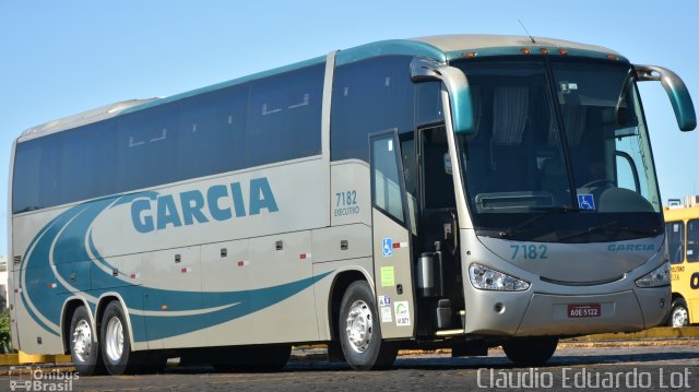 Viação Garcia 7182 na cidade de Londrina, Paraná, Brasil, por Cláudio Eduardo Lot. ID da foto: 3973789.