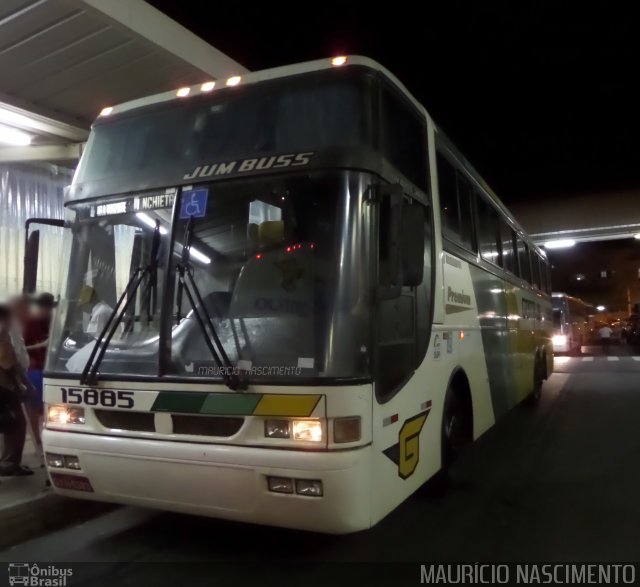 Empresa Gontijo de Transportes 15885 na cidade de Belo Horizonte, Minas Gerais, Brasil, por Maurício Nascimento. Número da foto: #3978055.