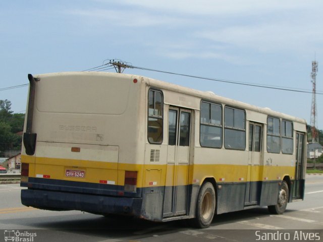 Ônibus Particulares 5240  na cidade de Suzano, São Paulo, Brasil, por Sandro Alves. Número da foto: #3977464.