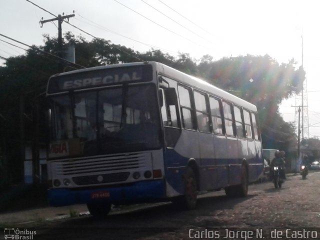 Ônibus Particulares JTR4406 na cidade de Vigia, Pará, Brasil, por Carlos Jorge N.  de Castro. Número da foto: #3977495.