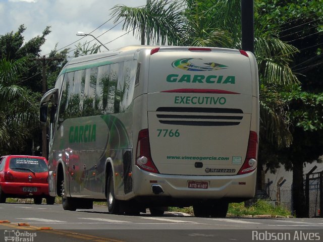Viação Garcia 7766 na cidade de Paranavaí, Paraná, Brasil, por Robson Alves. Número da foto: #3980454.