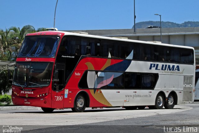 Pluma Conforto e Turismo 7100 na cidade de Rio de Janeiro, Rio de Janeiro, Brasil, por Lucas Lima. Número da foto: #3983202.