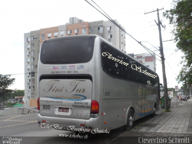 Tini Tur 800 na cidade de Santa Maria, Rio Grande do Sul, Brasil, por Cleverton Schmitt. Número da foto: #3983230.