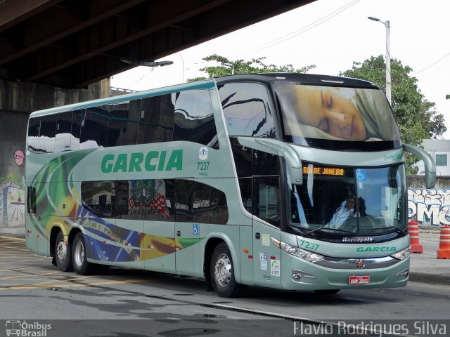 Viação Garcia 7237 na cidade de Rio de Janeiro, Rio de Janeiro, Brasil, por Flavio Rodrigues Silva. Número da foto: #4030961.