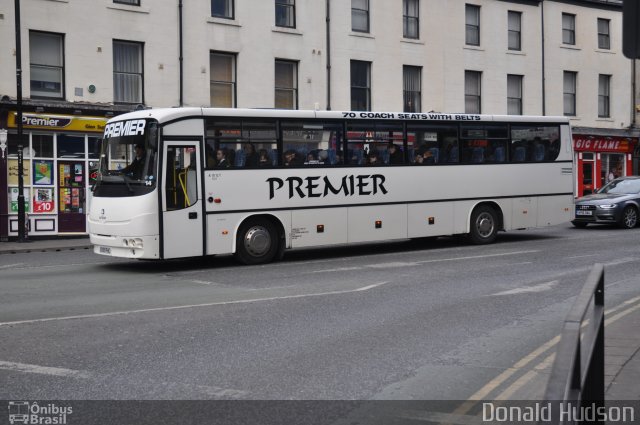 Premier Bus & Coach DX59FHC na cidade de , por Donald Hudson. ID da foto: 4050363.