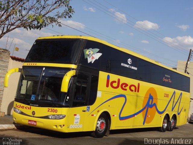 Ideal 2300 na cidade de Trindade, Goiás, Brasil, por Douglas Andrez. Número da foto: #4050532.