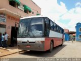 Ônibus Particulares 640 na cidade de Montalvânia, Minas Gerais, Brasil, por Paulo Roberto Teixeira dos Santos. ID da foto: :id.