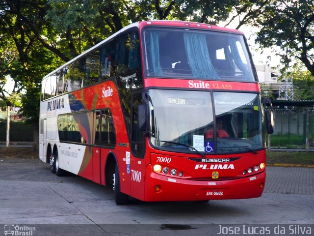 Pluma Conforto e Turismo 7000 na cidade de São Paulo, São Paulo, Brasil, por Jose Lucas da Silva. Número da foto: #4054191.