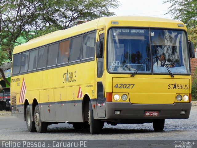 Viação Itapemirim 42027 na cidade de Caruaru, Pernambuco, Brasil, por Felipe Pessoa de Albuquerque. ID da foto: 4057738.