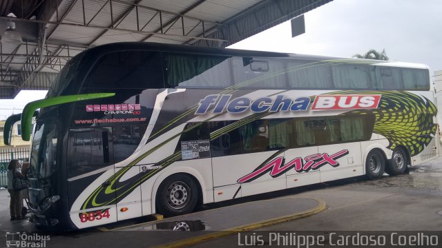 Flecha Bus 8834 na cidade de Balneário Camboriú, Santa Catarina, Brasil, por Luis Philippe Cardoso Coelho. Número da foto: #4058300.