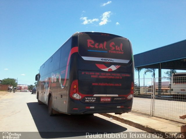 Real Sul Turismo 201677 na cidade de Montalvânia, Minas Gerais, Brasil, por Paulo Roberto Teixeira dos Santos. ID da foto: 4063917.