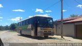 Ônibus Particulares 00 na cidade de Montalvânia, Minas Gerais, Brasil, por Paulo Roberto Teixeira dos Santos. Número da foto: #4065203.