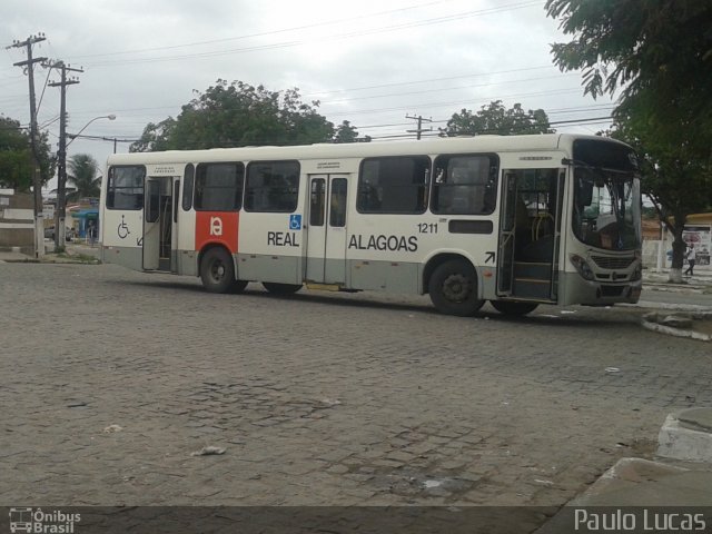 Real Alagoas de Viação 1211 na cidade de Maceió, Alagoas, Brasil, por Paulo Lucas. Número da foto: #4066940.