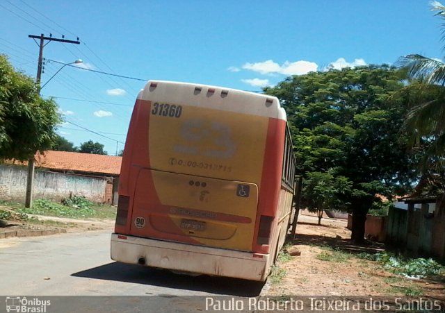 Expresso Montalvânia 31360 na cidade de Montalvânia, Minas Gerais, Brasil, por Paulo Roberto Teixeira dos Santos. Número da foto: #4066887.