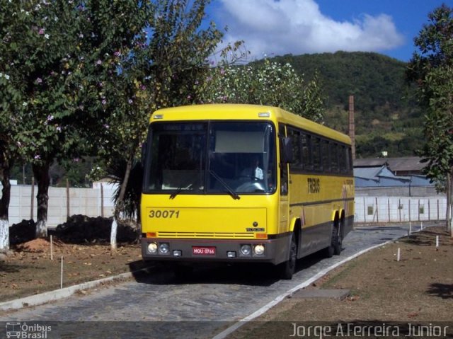 Viação Itapemirim 30071 na cidade de Juiz de Fora, Minas Gerais, Brasil, por Alexandre  Alvarenga. ID da foto: 4068376.