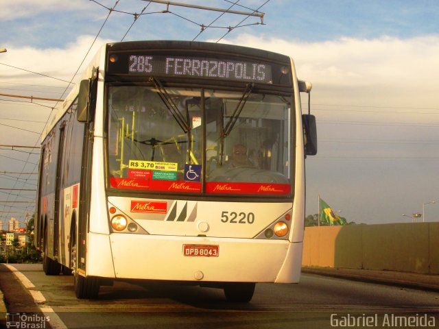 Metra - Sistema Metropolitano de Transporte 5220 na cidade de Santo André, São Paulo, Brasil, por Gabriel Almeida. ID da foto: 4069974.