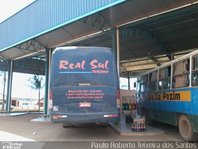 Real Sul Turismo 200766 na cidade de Montalvânia, Minas Gerais, Brasil, por Paulo Roberto Teixeira dos Santos. ID da foto: 4072770.