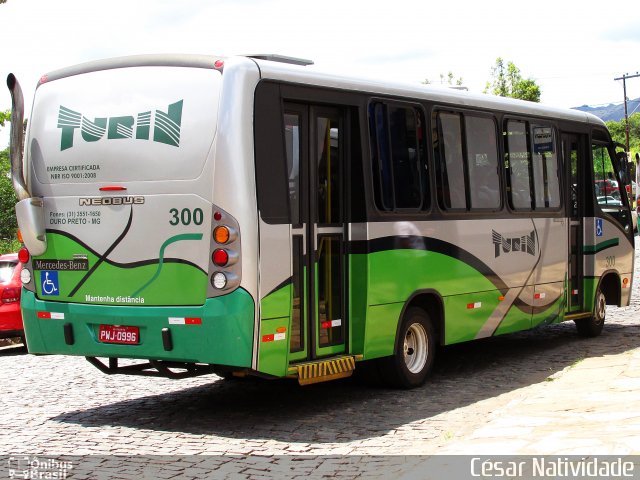 Turin Transportes 300 na cidade de Ouro Preto, Minas Gerais, Brasil, por César Natividade. Número da foto: #4074839.