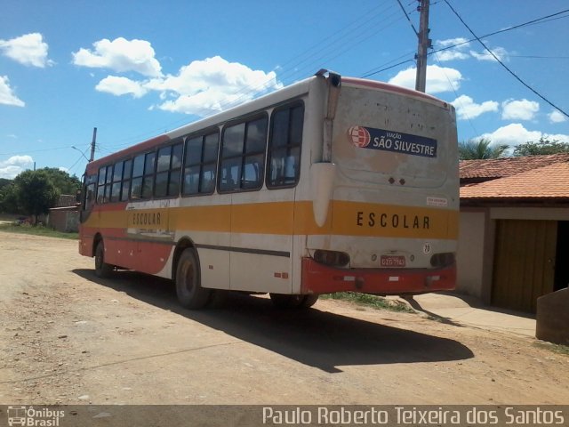 Laguna Auto Ônibus 23639 na cidade de Montalvânia, Minas Gerais, Brasil, por Paulo Roberto Teixeira dos Santos. Número da foto: #4077000.
