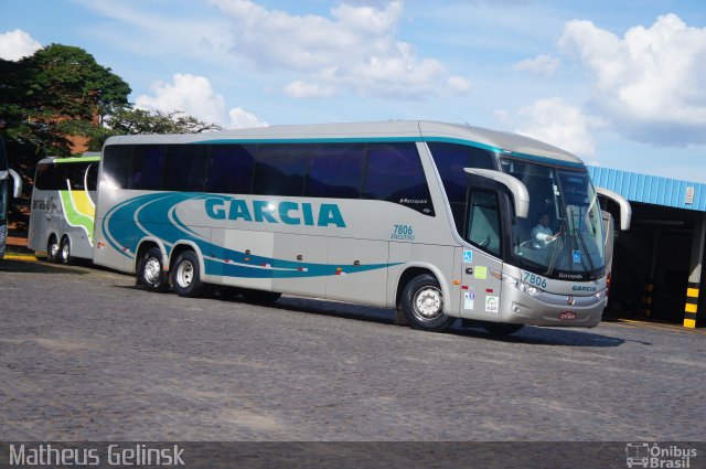 Viação Garcia 7806 na cidade de Apucarana, Paraná, Brasil, por Matheus Gelinsk. ID da foto: 4079448.