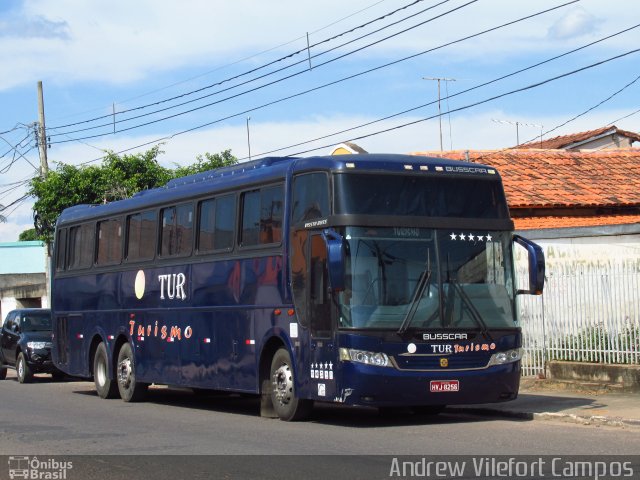 Sol Tur Turismo 2030 na cidade de Pirapora, Minas Gerais, Brasil, por Andrew Campos. Número da foto: #4080344.