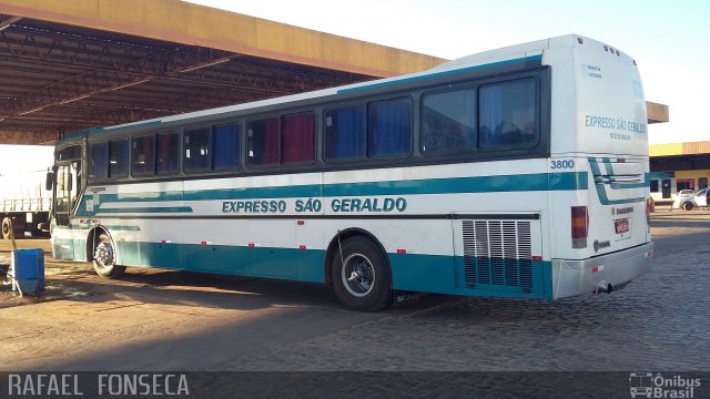Expresso São Geraldo 3800 na cidade de Barreiras, Bahia, Brasil, por RAFAEL  JUNIO FONSECA. Número da foto: #4081347.