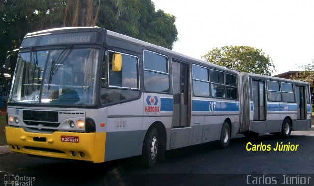 Metrobus 017 na cidade de Goiânia, Goiás, Brasil, por Carlos Júnior. Número da foto: #4086224.