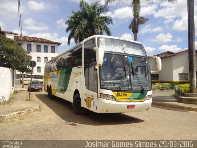 Empresa Gontijo de Transportes 12265 na cidade de Minas Novas, Minas Gerais, Brasil, por Josimar Gomes Simoes. ID da foto: 4091566.