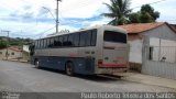 Ônibus Particulares 00 na cidade de Montalvânia, Minas Gerais, Brasil, por Paulo Roberto Teixeira dos Santos. Número da foto: #4036470.