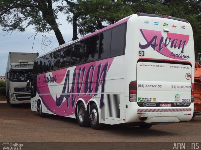 Alvan Turismo 2002 na cidade de Erechim, Rio Grande do Sul, Brasil, por Alexandre Rodrigo. ID da foto: 4093028.