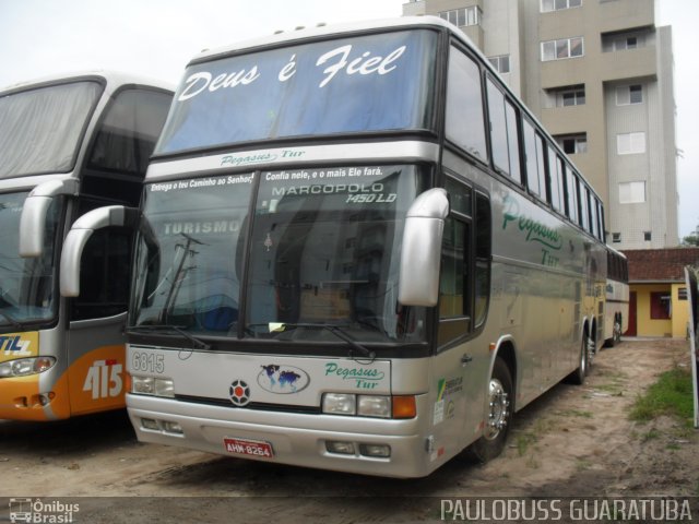 Pegasus Tur Turismo 6815 na cidade de Guaratuba, Paraná, Brasil, por Paulobuss  Guaratuba. ID da foto: 4094111.