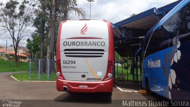 Viação Ouro Branco 16294 na cidade de Bandeirantes, Paraná, Brasil, por Matheus Duarte Souza. Número da foto: #4038694.