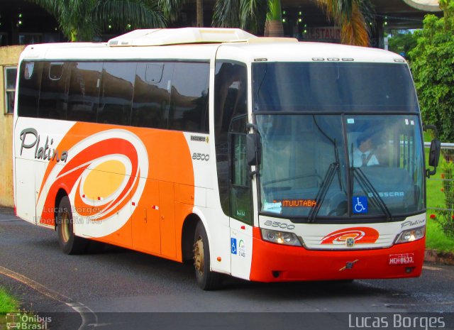 Viação Platina 8500 na cidade de Uberlândia, Minas Gerais, Brasil, por Lucas Borges . Número da foto: #4038607.