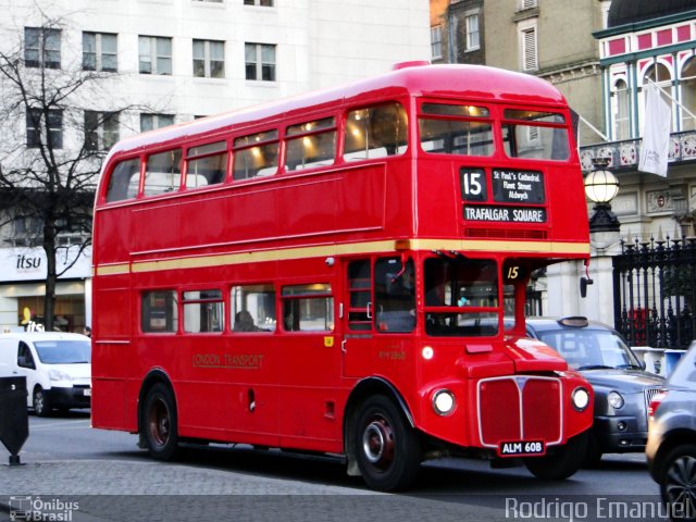 London Transport  na cidade de , por Rodrigo Emanuel. ID da foto: 4038673.