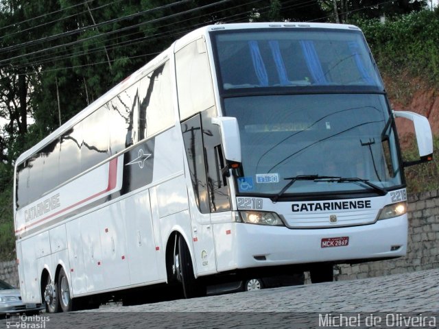 Auto Viação Catarinense 2218 na cidade de Joinville, Santa Catarina, Brasil, por Michel de Oliveira. ID da foto: 4041567.