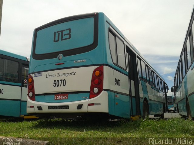 UTB - União Transporte Brasília 5070 na cidade de Brasília, Distrito Federal, Brasil, por Ricardo Vieira. Número da foto: #4042598.