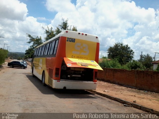 Expresso Montalvânia 31360 na cidade de Montalvânia, Minas Gerais, Brasil, por Paulo Roberto Teixeira dos Santos. Número da foto: #4047529.