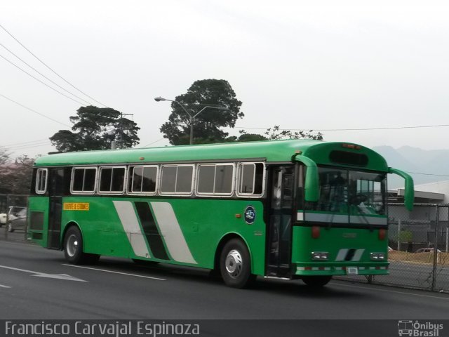 Ônibus Particulares SN na cidade de , por Francisco Carvajal Espinoza. ID da foto: 4047172.