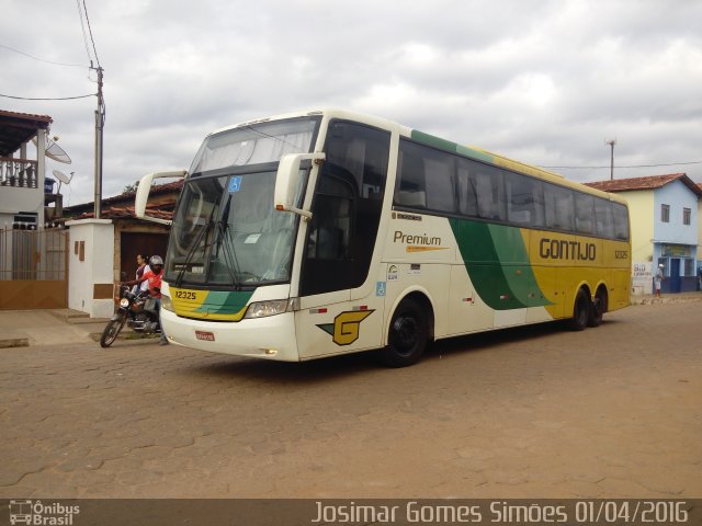 Empresa Gontijo de Transportes 12325 na cidade de Minas Novas, Minas Gerais, Brasil, por Josimar Gomes Simoes. Número da foto: #4097836.