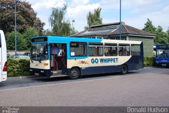 Go Whippet L663MSF na cidade de , por Donald Hudson. Número da foto: #4096406.